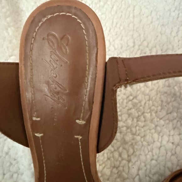 Elizabeth and James gold and tan strap heel - Picture 9 of 9